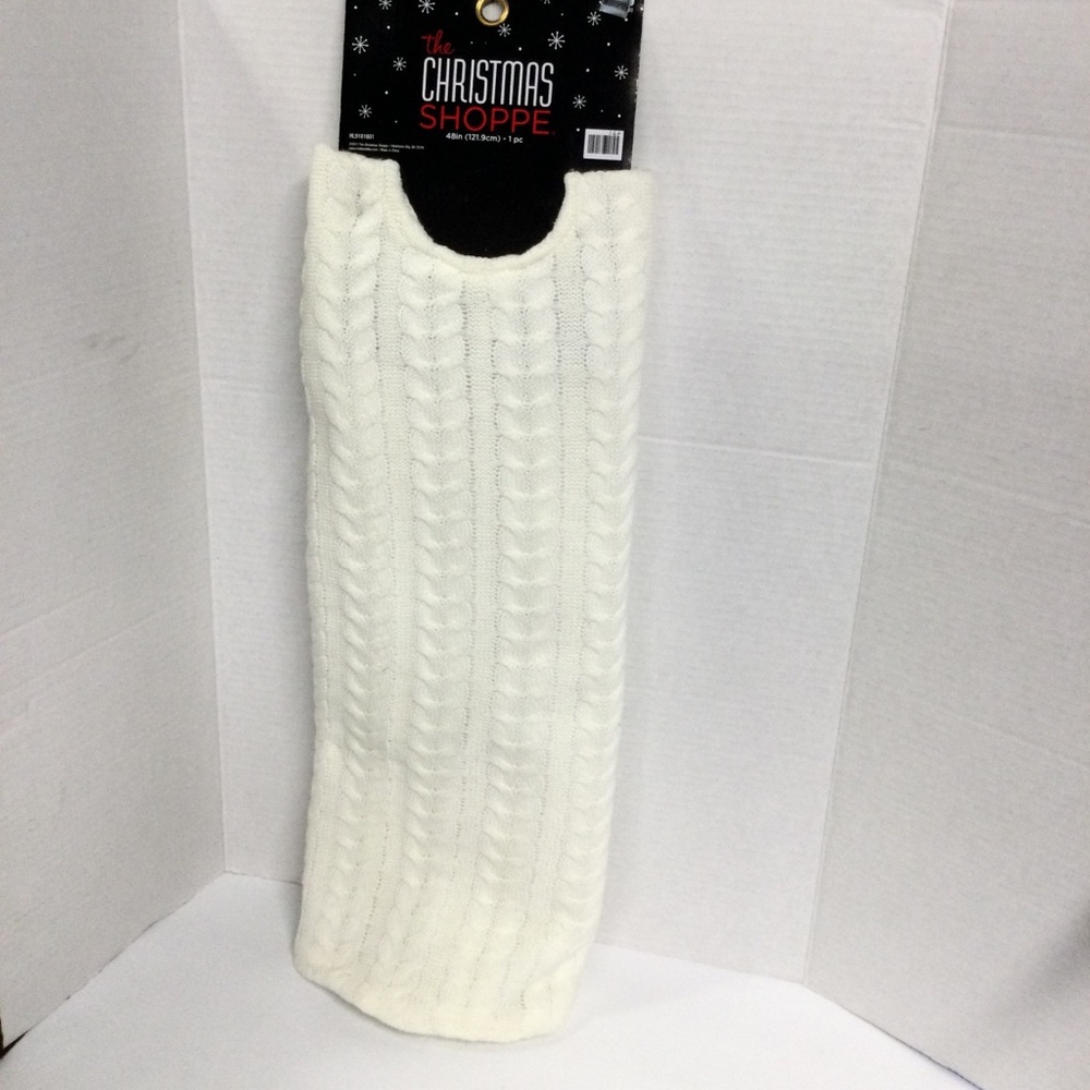 The Christmas Shoppe New Cream Knit Tree Skirt 48in